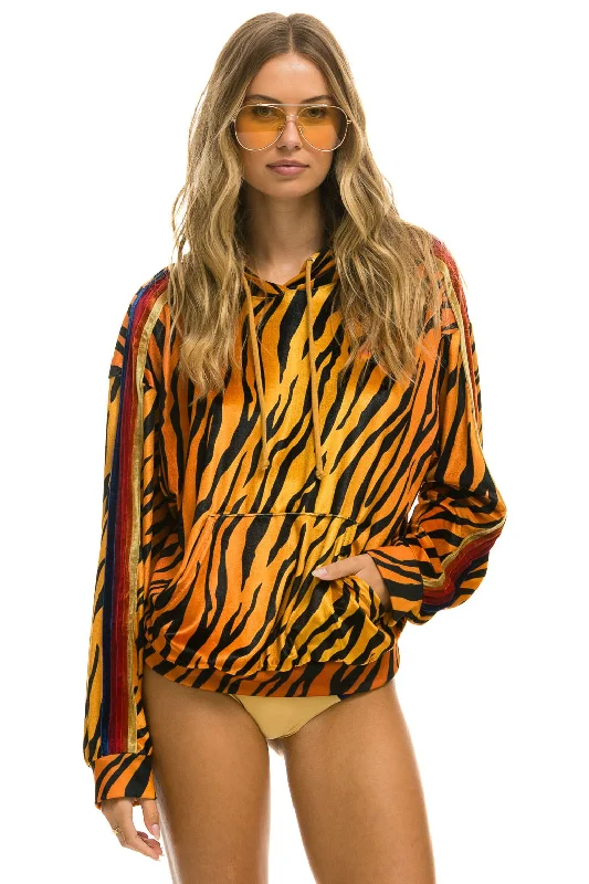 CLASSIC VELVET RELAXED PULLOVER HOODIE - TIGER